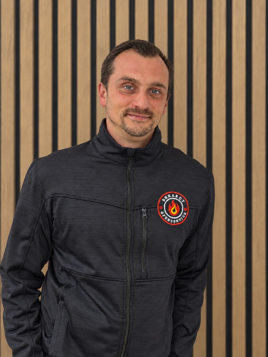 Andreas Petrow, Servicetechniker