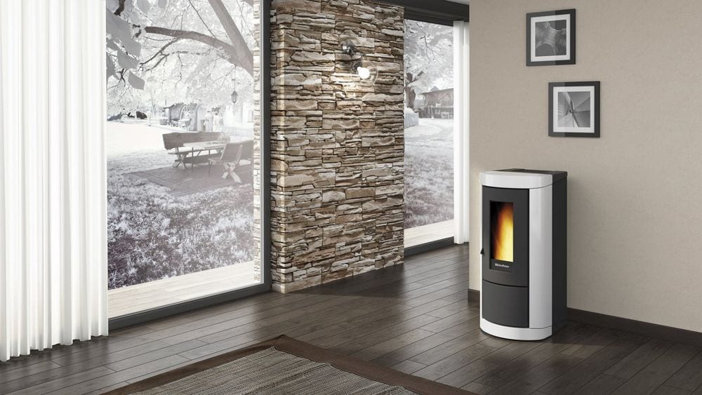 Mietta Evo von Extraflame im Wohnraum